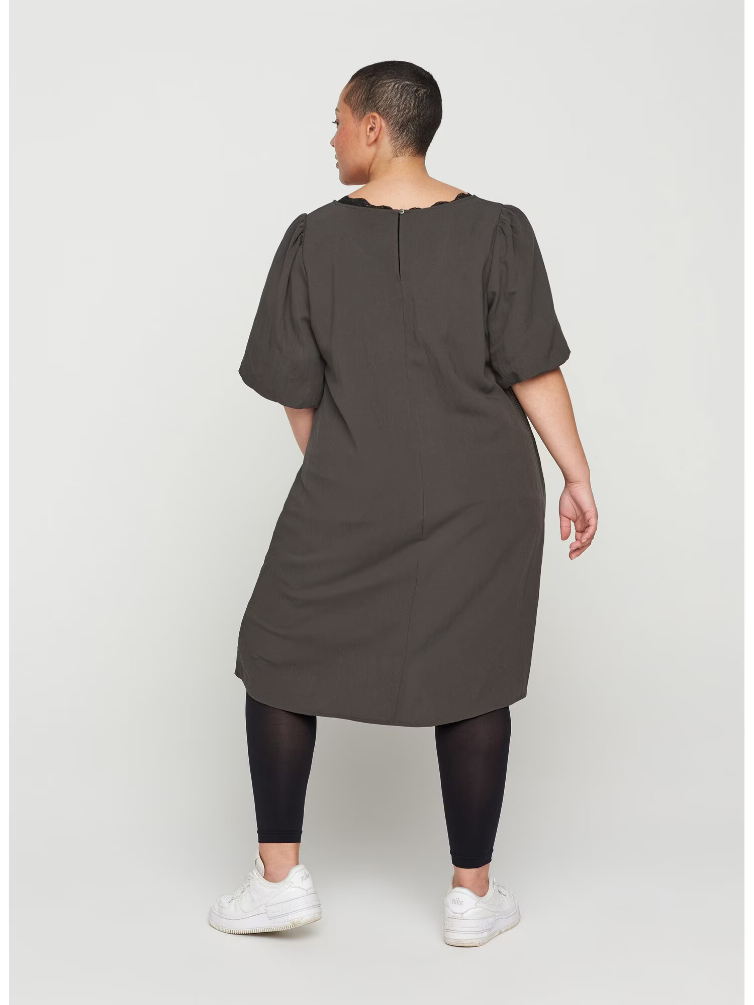 Zizzi Rochie 'Vmacy' kaki - Pled.ro