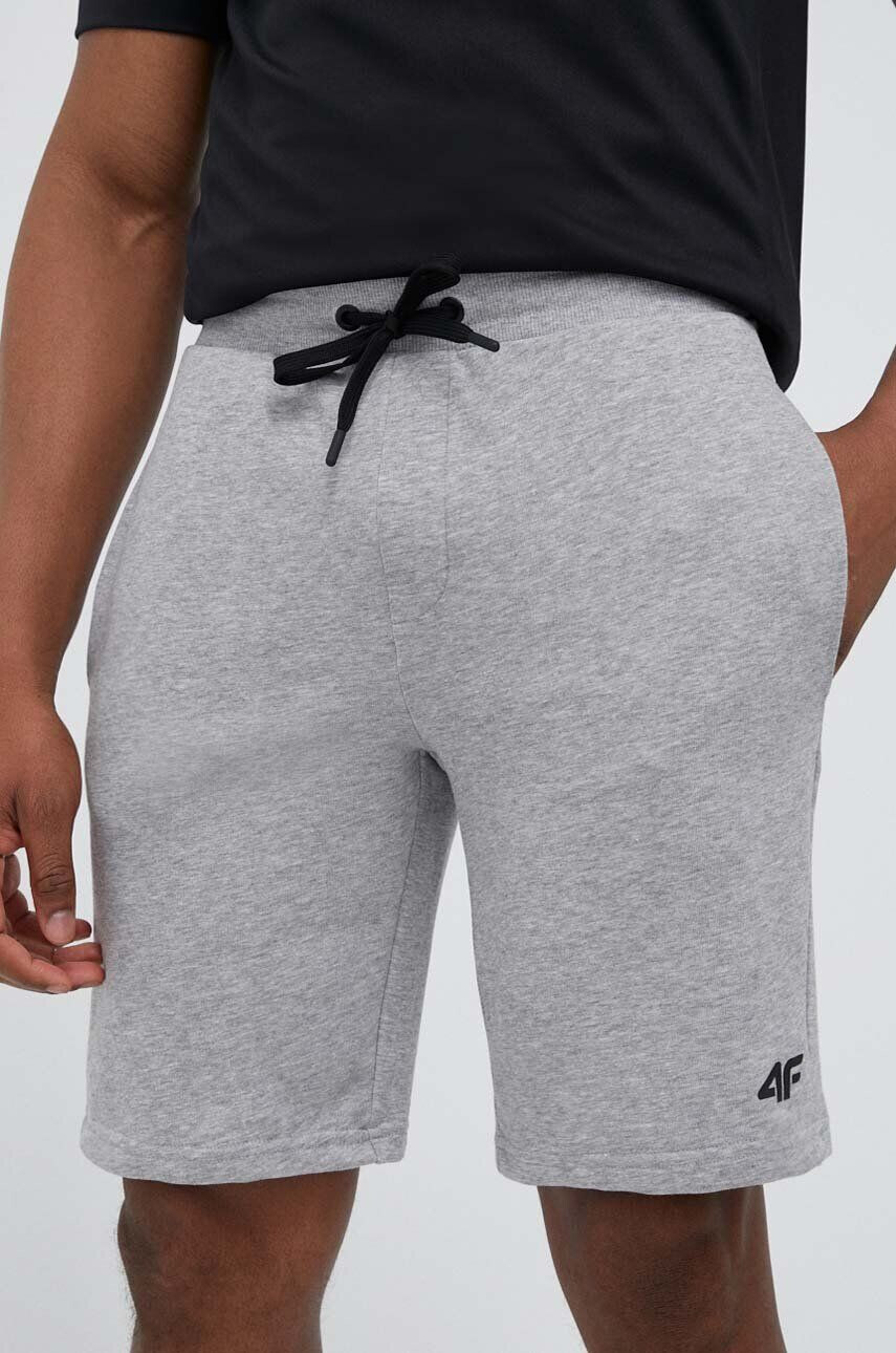 4F pantaloni scurti barbati culoarea gri melanj - Pled.ro