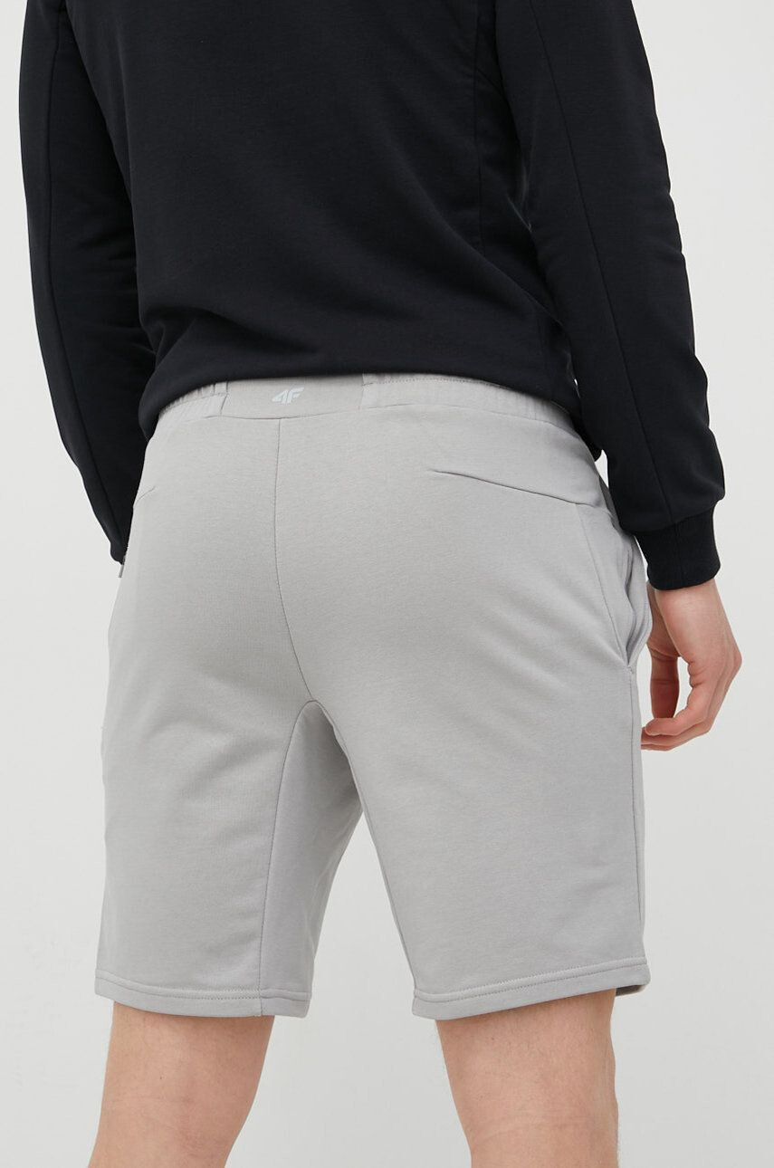 4F pantaloni scurti x RL9 barbati culoarea gri - Pled.ro