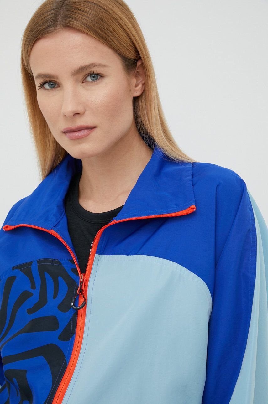 adidas by Stella McCartney geaca sport HA8970 culoarea turcoaz de tranzitie oversize - Pled.ro