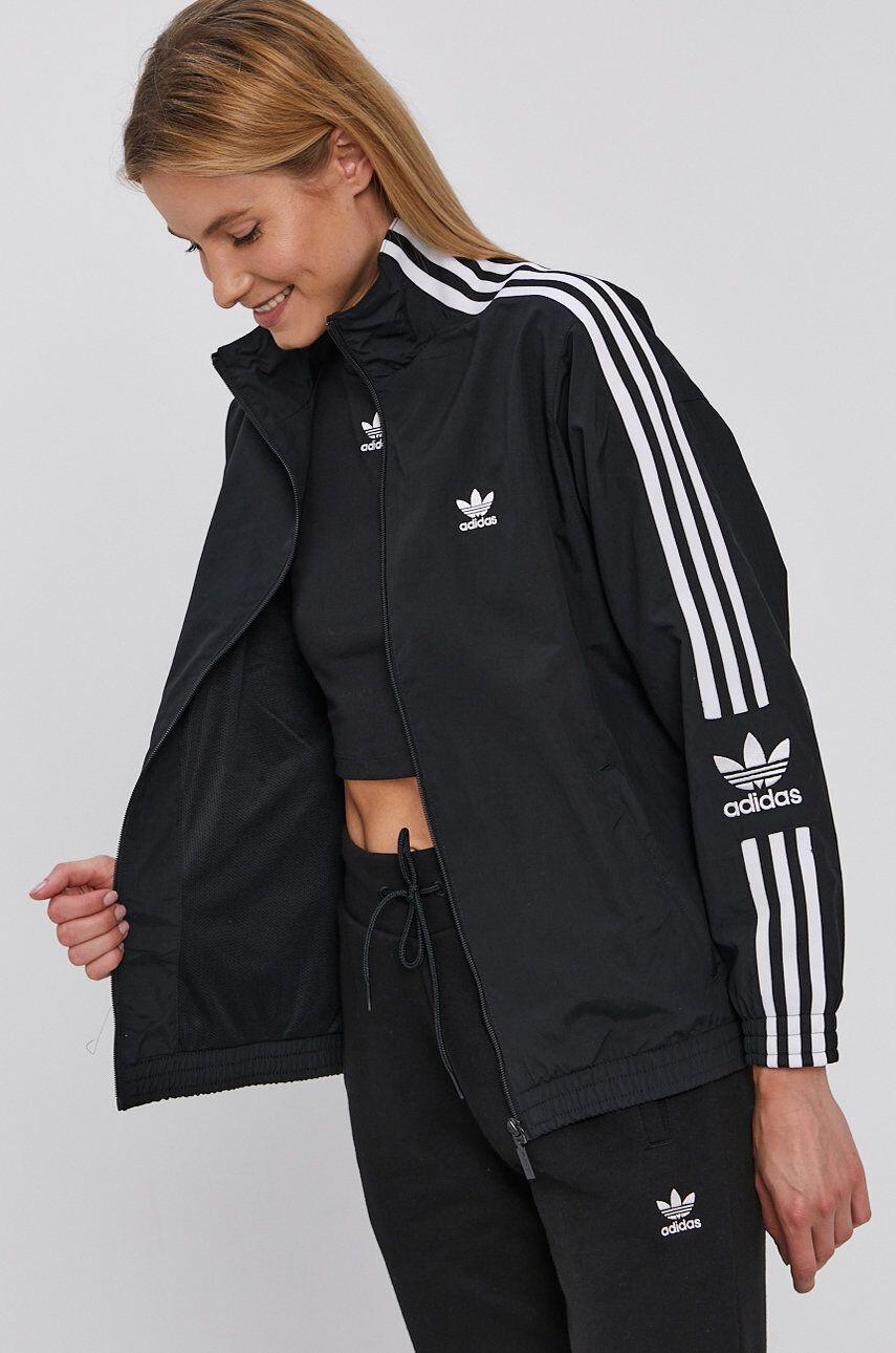 adidas Originals geaca barbati culoarea gri de tranzitie oversize - Pled.ro