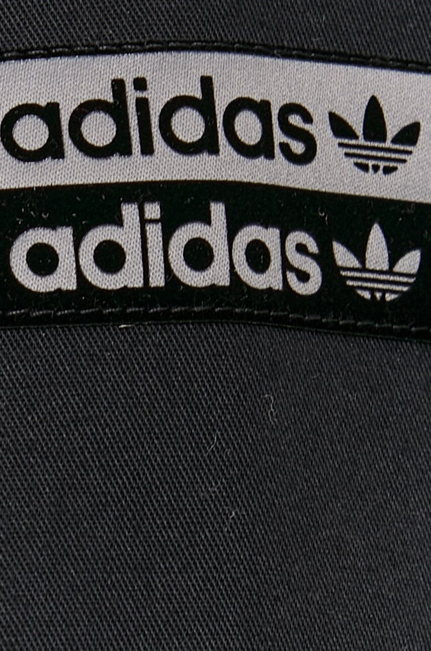 adidas Originals Geacă H11457 - Pled.ro