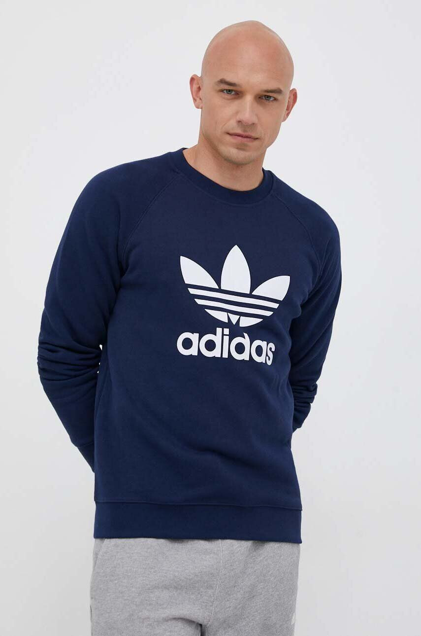 adidas Originals hanorac de bumbac barbati culoarea albastru marin cu imprimeu - Pled.ro