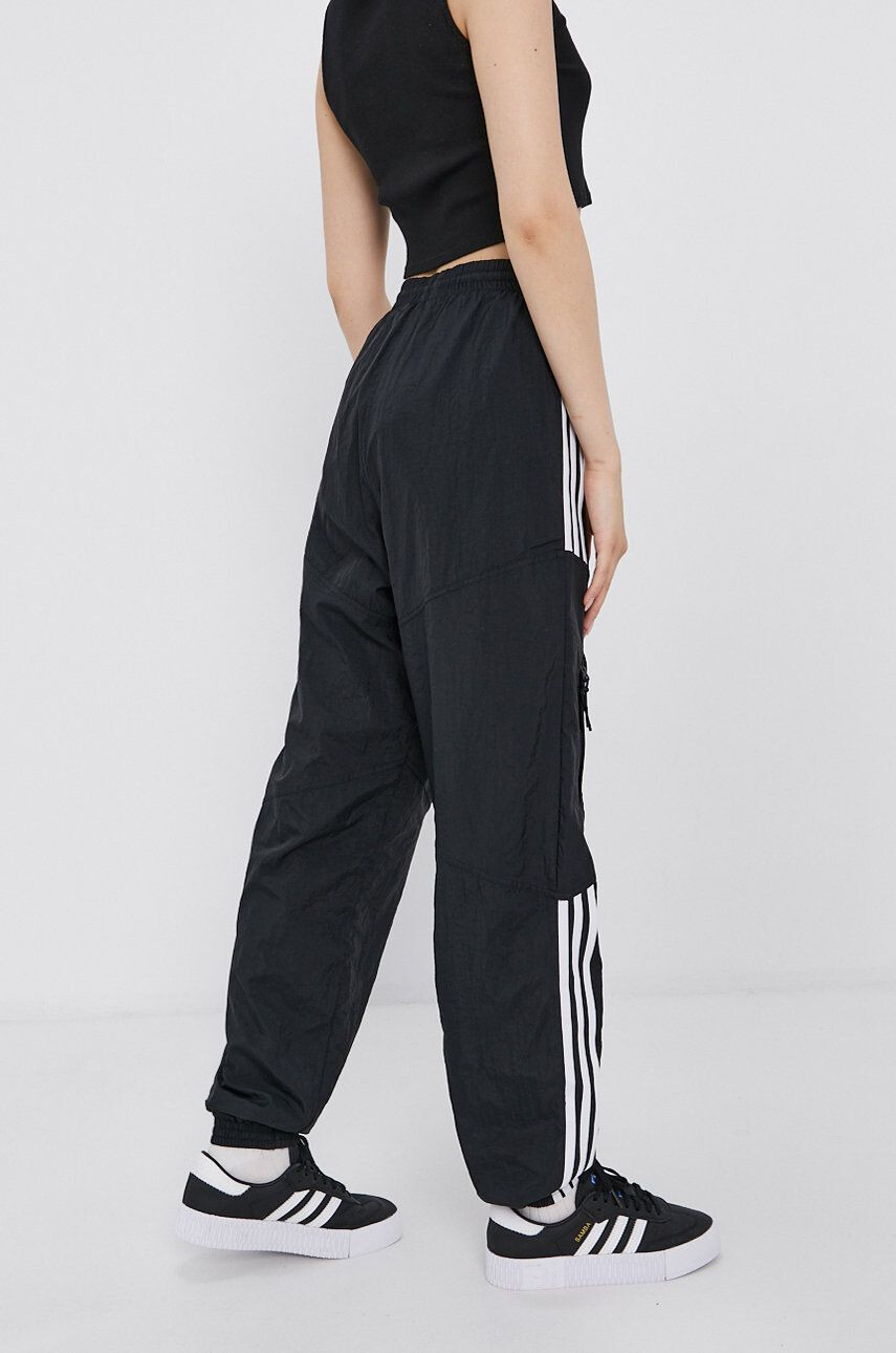 adidas Originals Pantaloni H22870 - Pled.ro