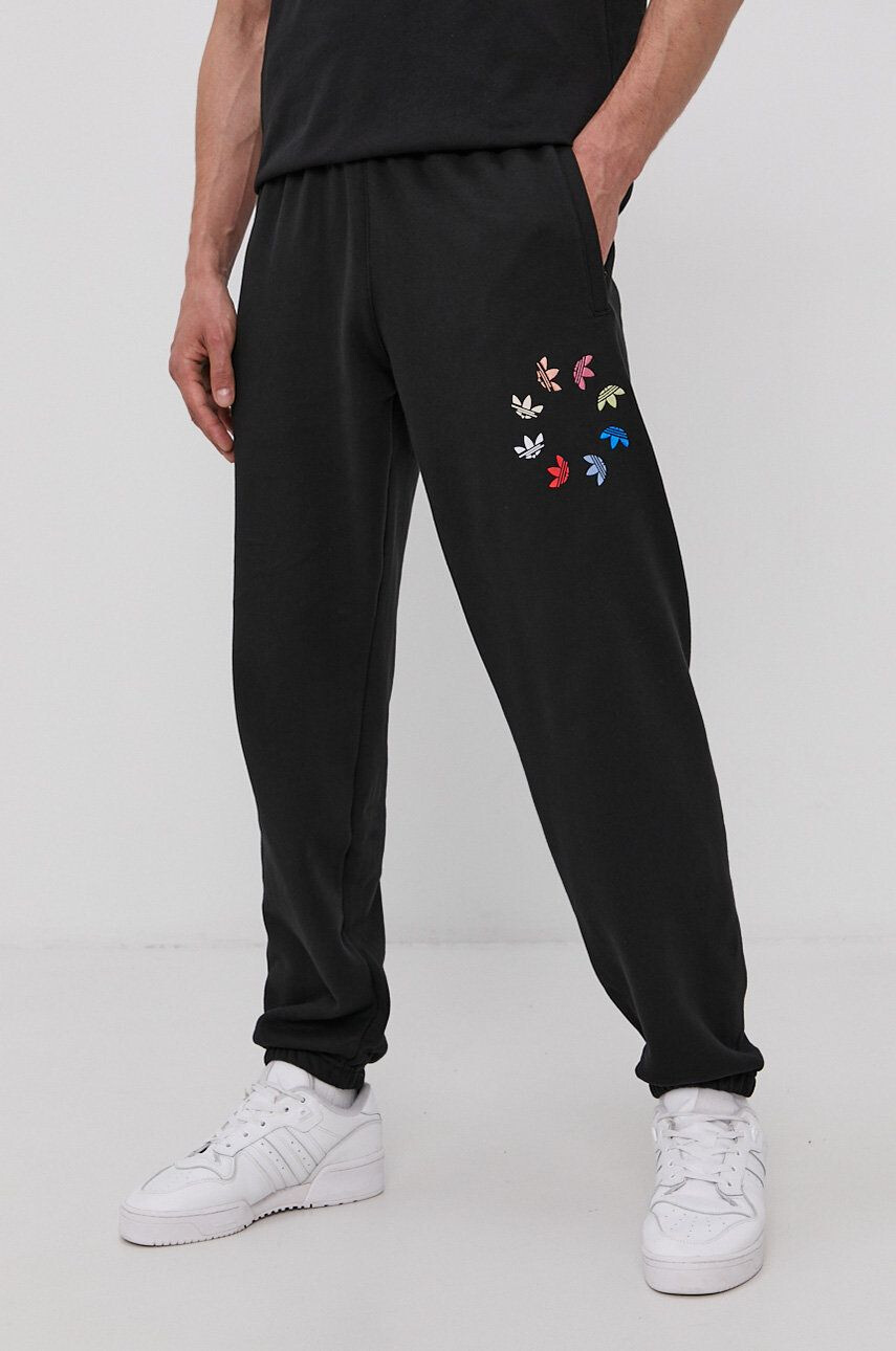 adidas Originals Pantaloni H37730 - Pled.ro