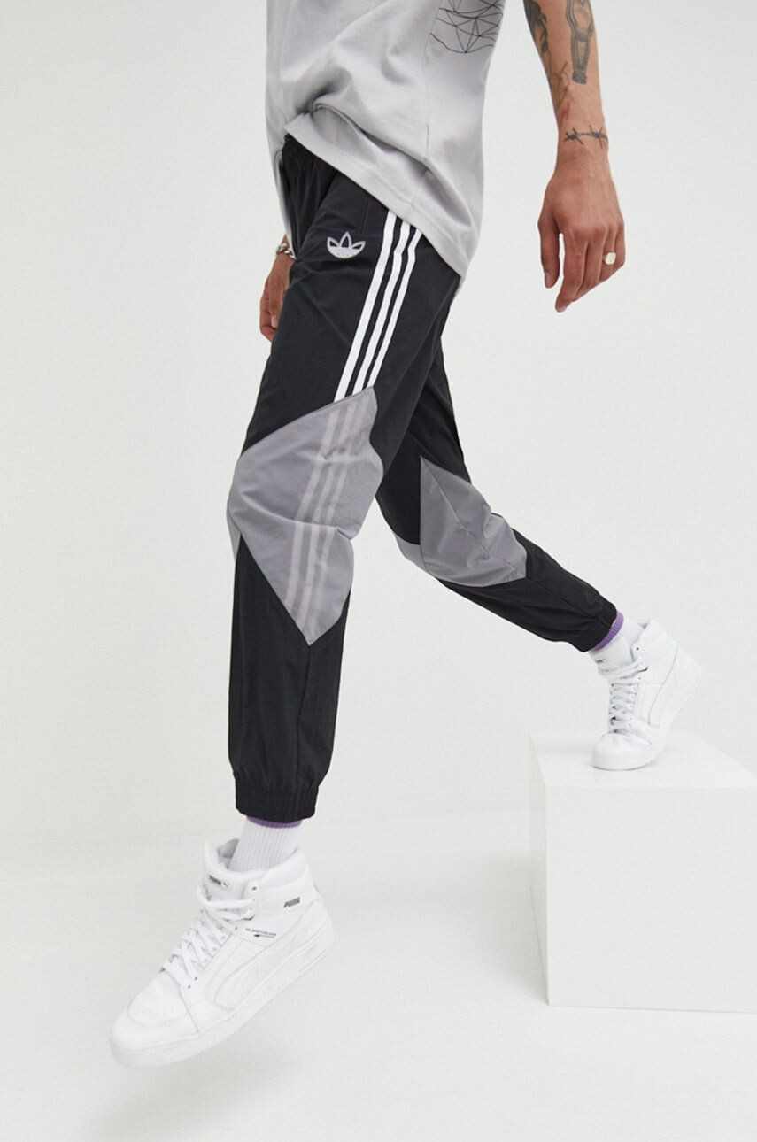 adidas Originals pantaloni de trening - Pled.ro