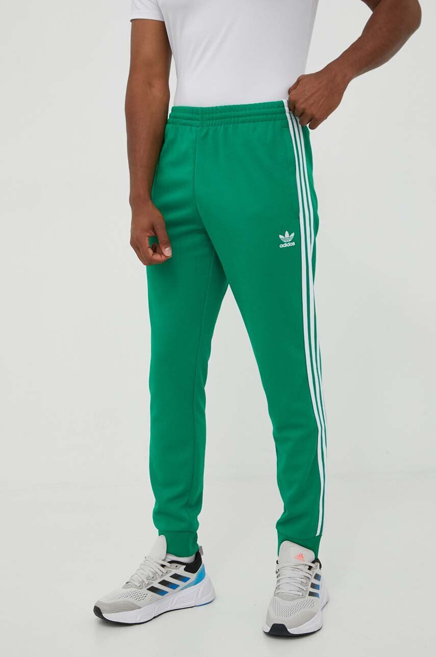 adidas Originals pantaloni de trening culoarea verde cu imprimeu - Pled.ro