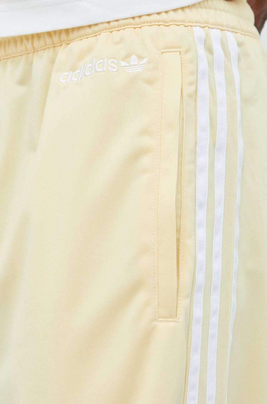 adidas Originals pantaloni de trening barbati culoarea galben neted - Pled.ro