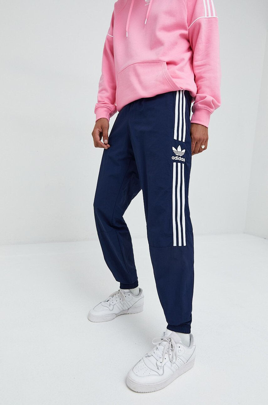 adidas Originals pantaloni de trening - Pled.ro