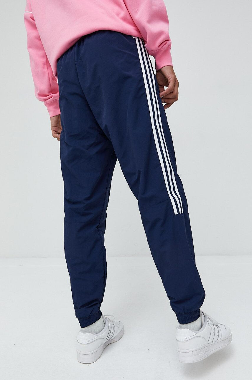 adidas Originals pantaloni de trening - Pled.ro