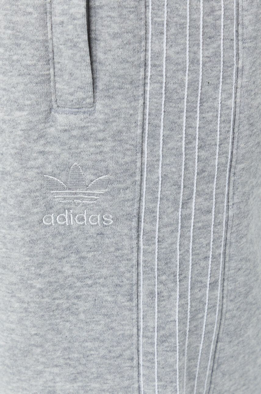 adidas Originals pantaloni de trening barbati cu imprimeu - Pled.ro