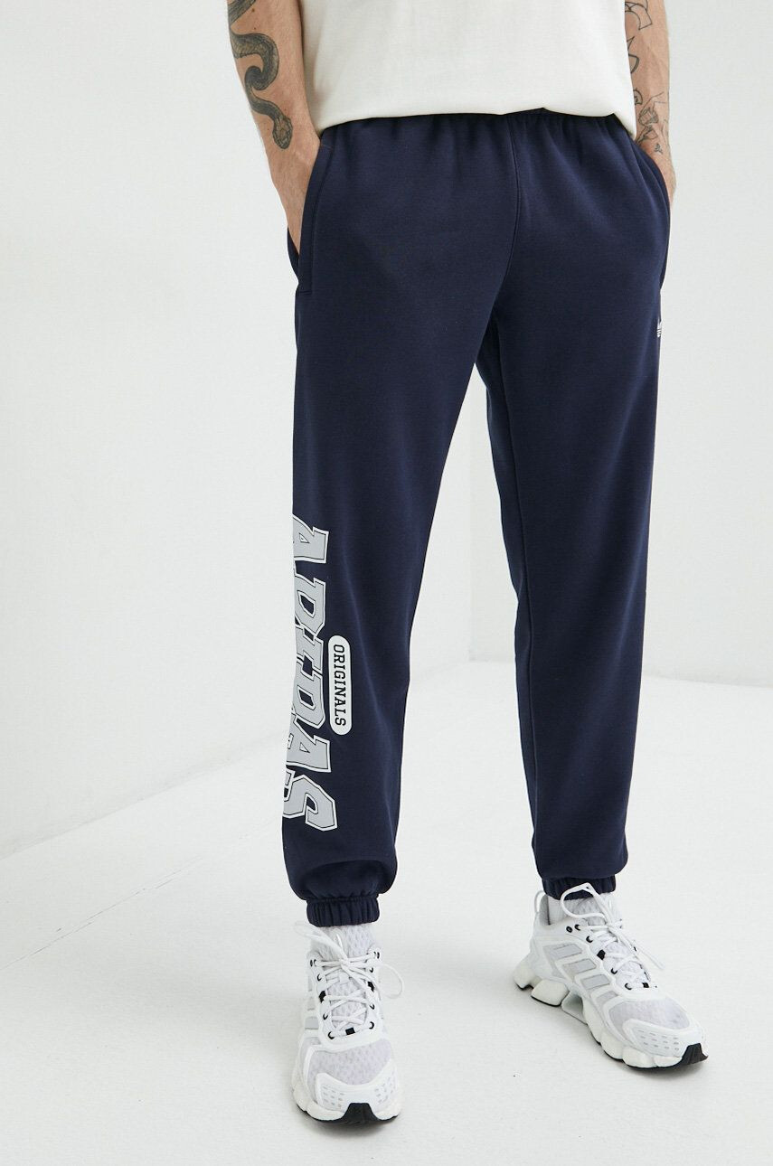 adidas Originals pantaloni de trening - Pled.ro