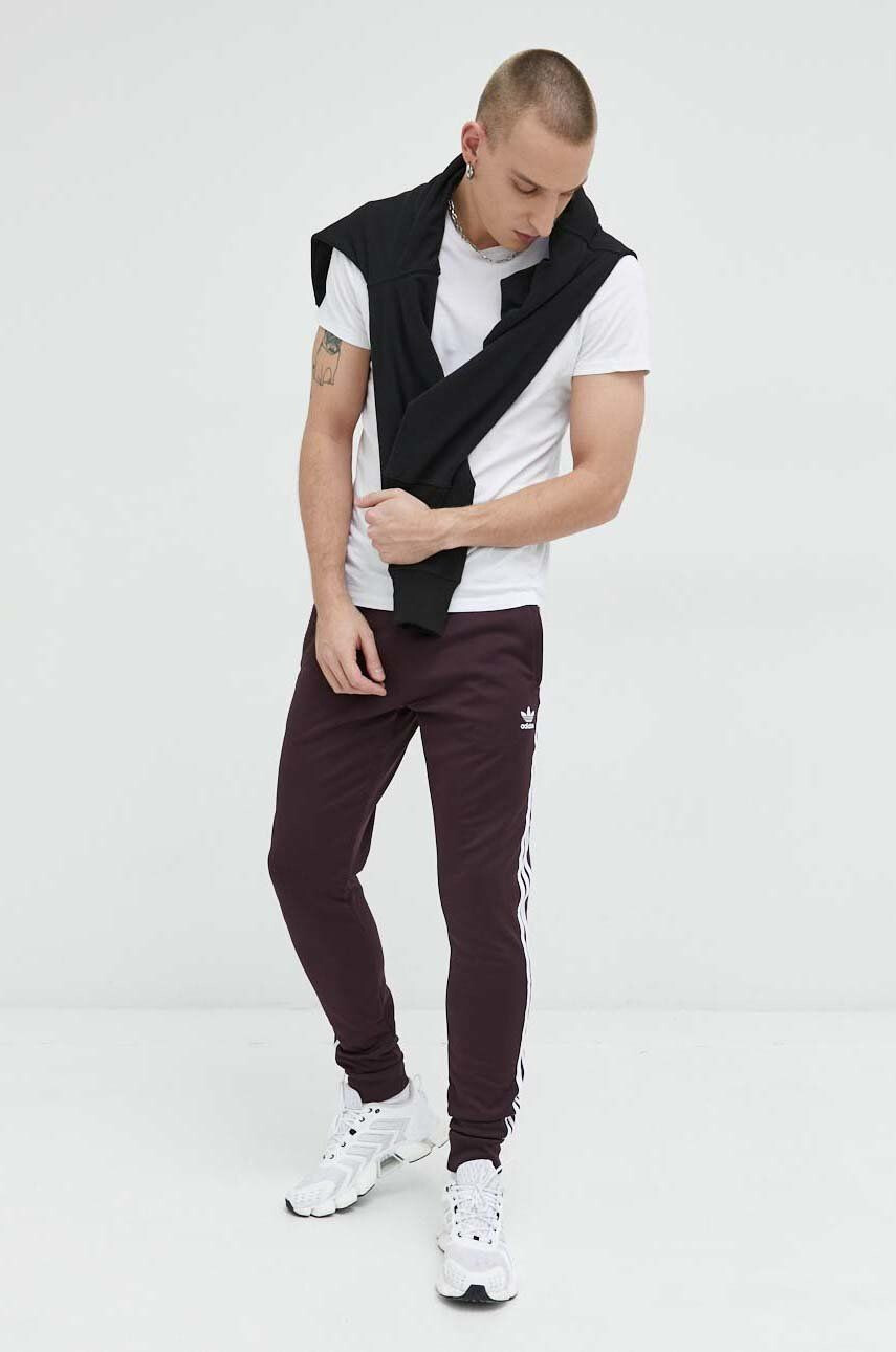 adidas Originals pantaloni de trening barbati culoarea bordo neted - Pled.ro