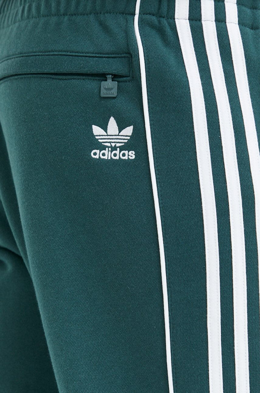 adidas Originals pantaloni de trening din bumbac barbati culoarea verde cu imprimeu - Pled.ro