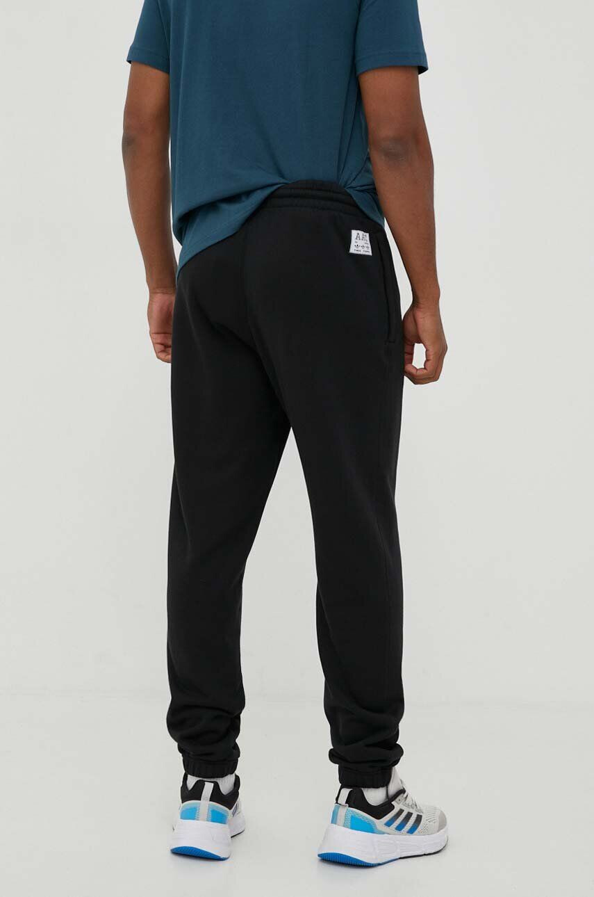 adidas Originals pantaloni de trening din bumbac culoarea negru cu imprimeu - Pled.ro