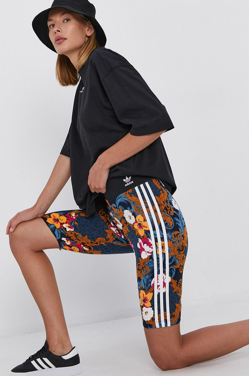 adidas Originals pantaloni scurti barbati - Pled.ro