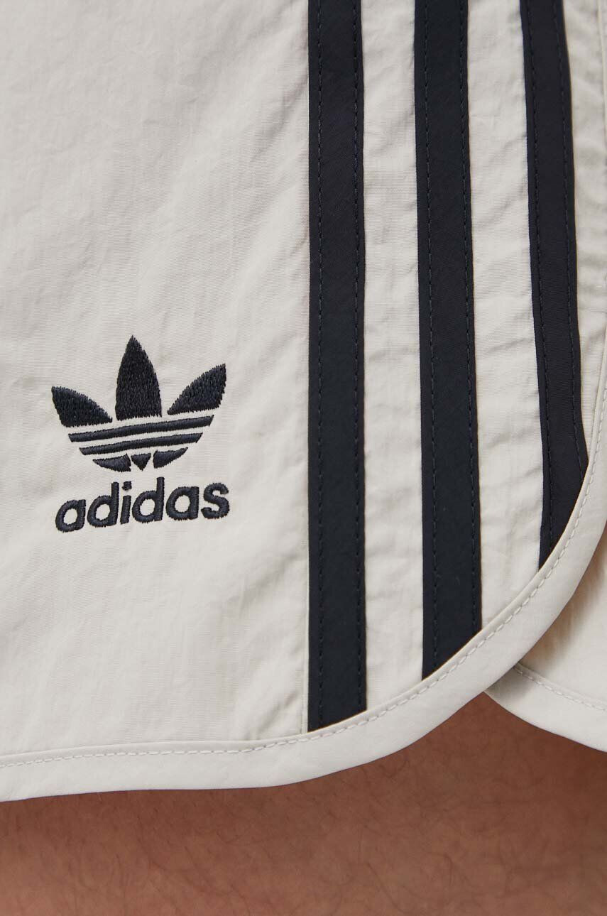 adidas Originals pantaloni scurti barbati culoarea bej - Pled.ro