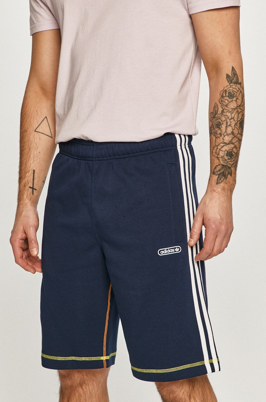 adidas Originals pantaloni scurti barbati - Pled.ro