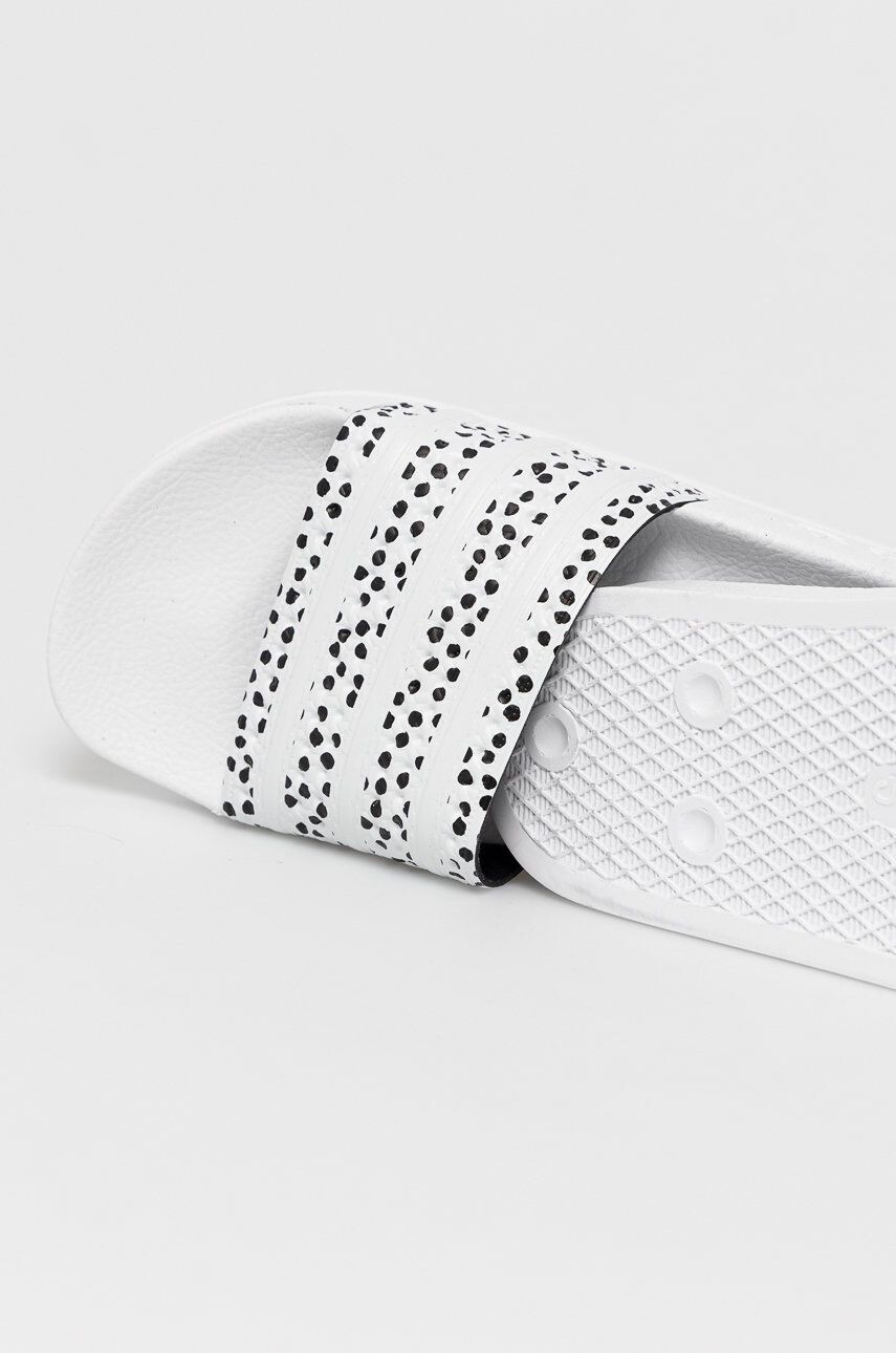 adidas Originals papuci Adilette GY2102 barbati culoarea bej GY2102-MAGBEI/WHT - Pled.ro