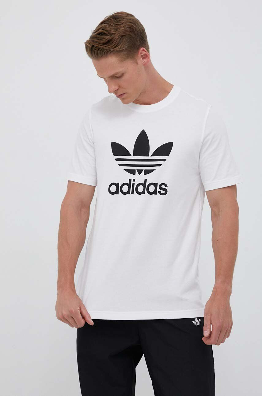 adidas Originals tricou din bumbac barbati culoarea alb cu imprimeu - Pled.ro