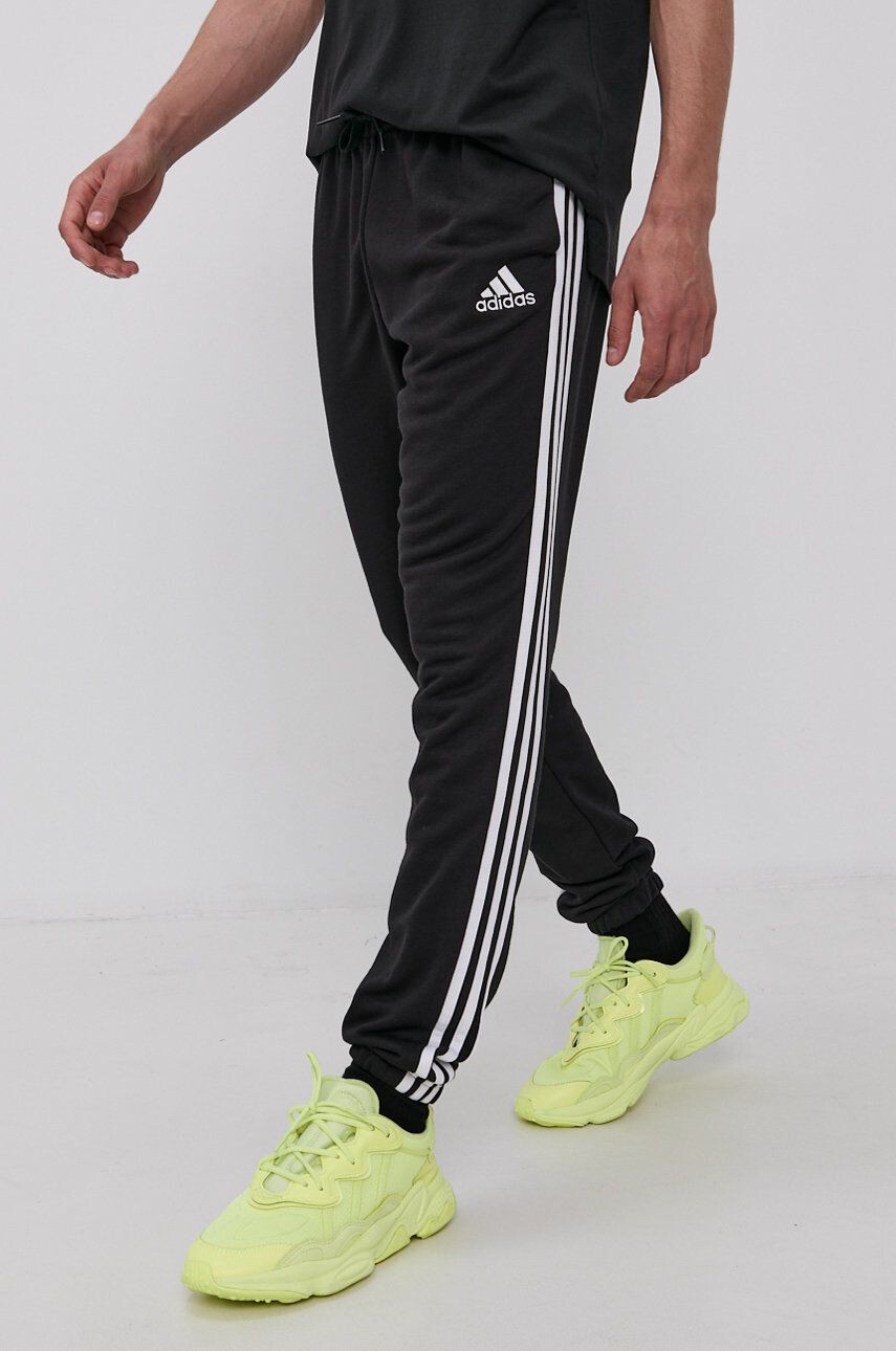 adidas Pantaloni GK8829 bărbați culoarea negru material neted - Pled.ro