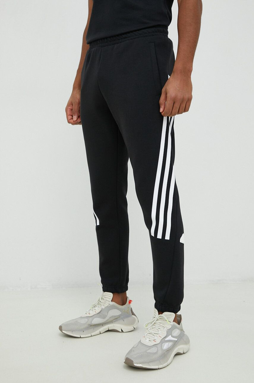 adidas pantaloni de trening barbati culoarea negru cu imprimeu - Pled.ro