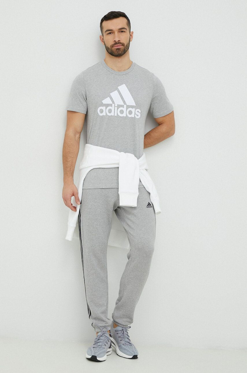 adidas pantaloni de trening din bumbac barbati culoarea gri neted - Pled.ro