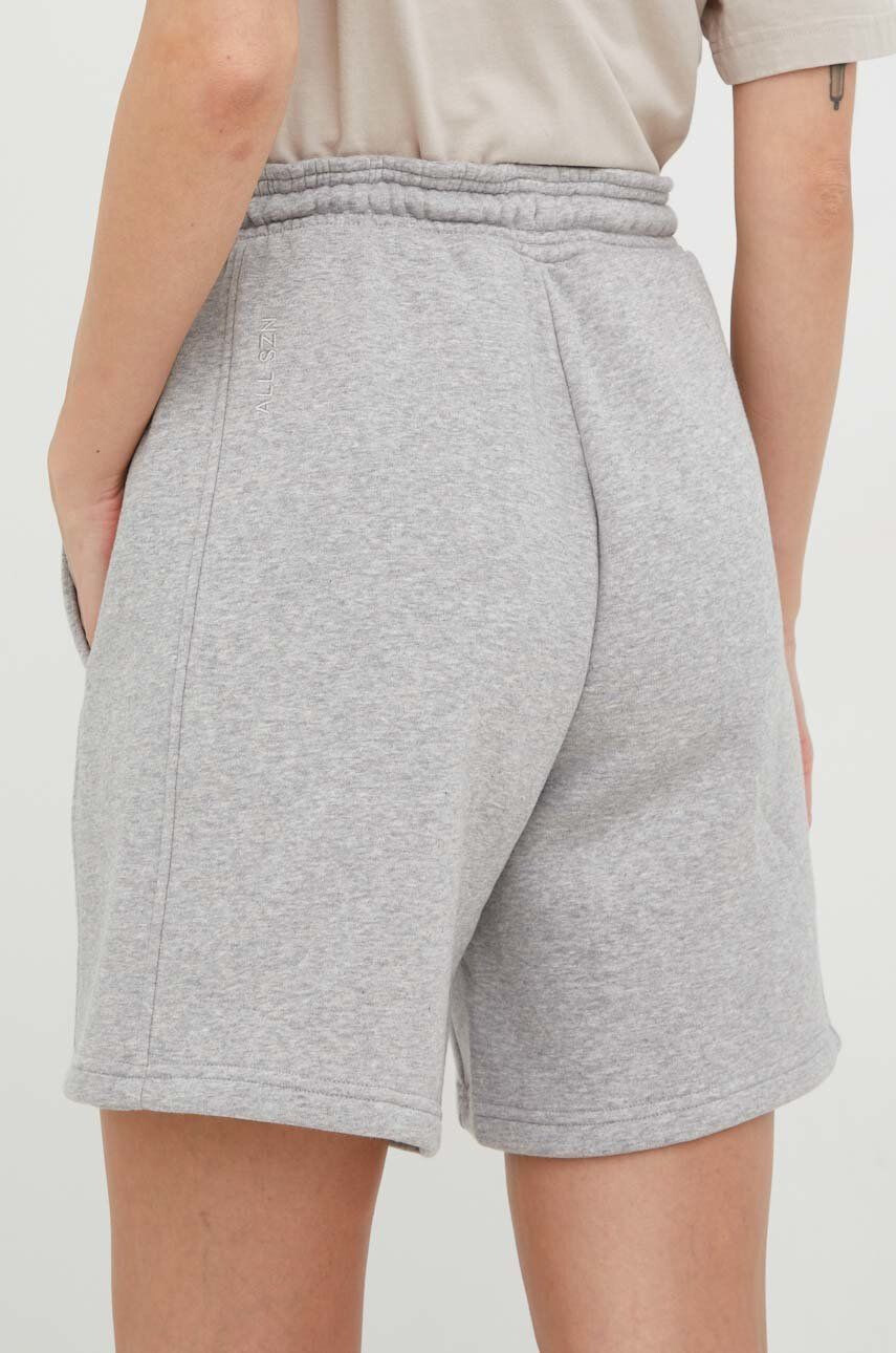 adidas pantaloni scurti femei culoarea gri melanj high waist - Pled.ro