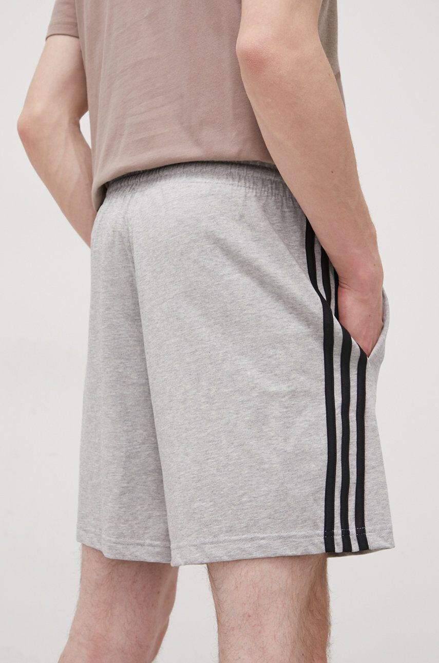 adidas pantaloni scurti femei culoarea negru neted high waist - Pled.ro