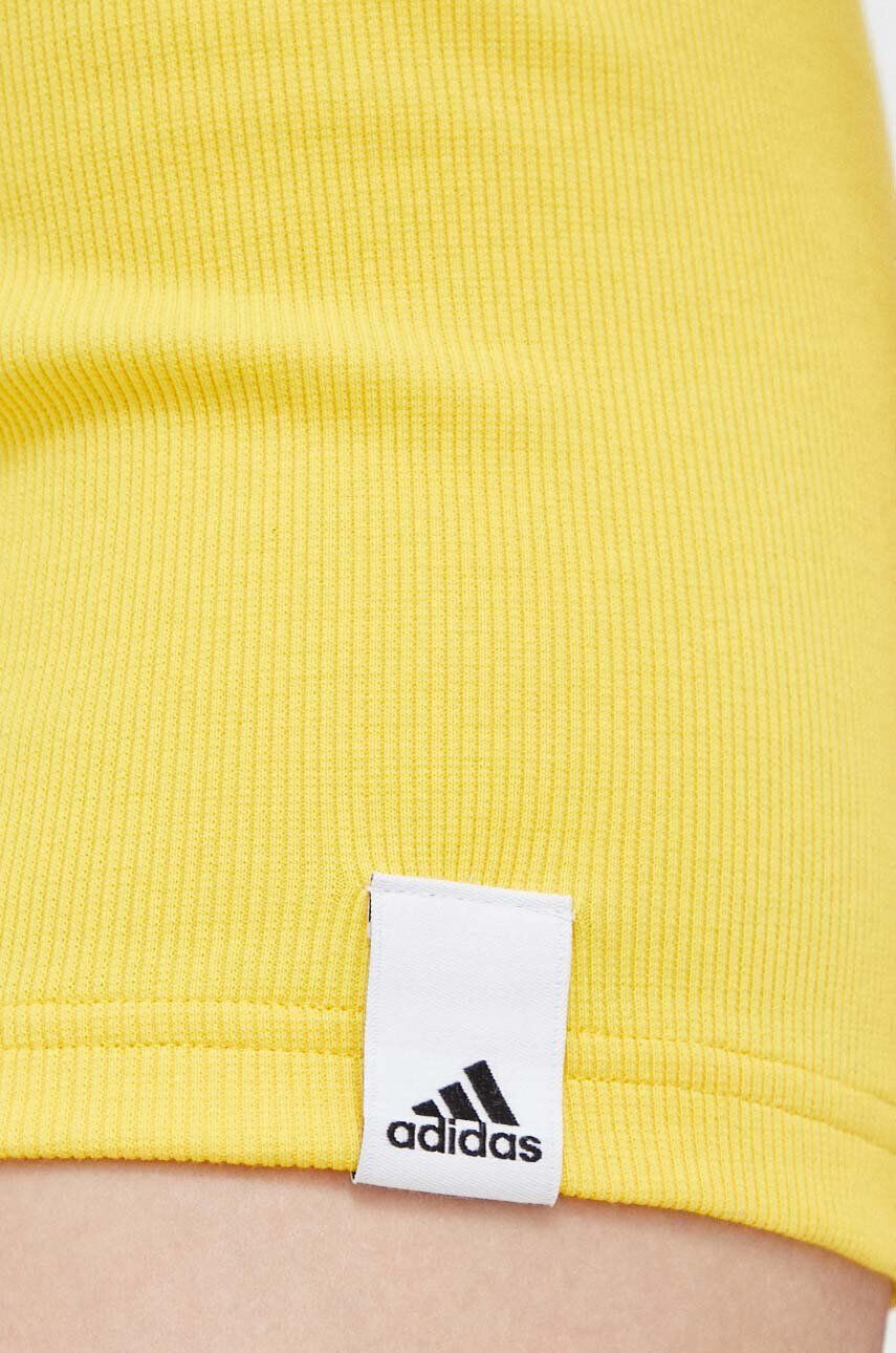 adidas pantaloni scurti femei culoarea galben neted medium waist - Pled.ro