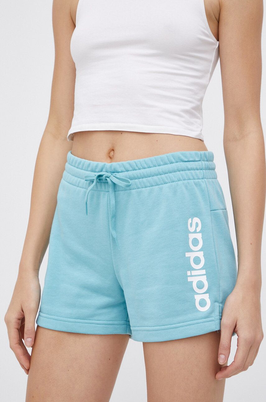 adidas pantaloni scurti - Pled.ro