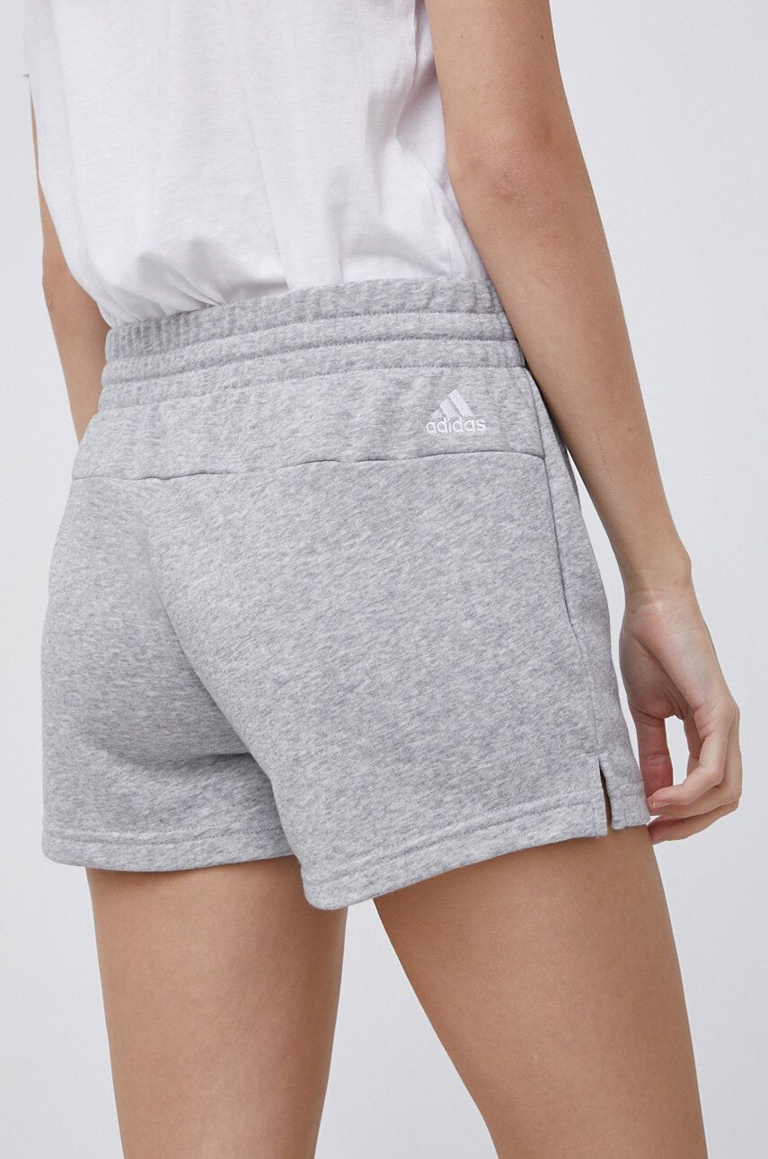 adidas pantaloni scurti femei culoarea alb cu imprimeu high waist - Pled.ro