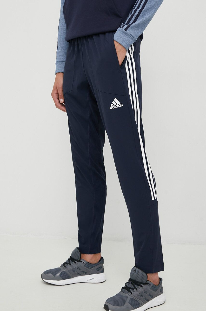 adidas Performance pantaloni de antrenament Train Icons barbati culoarea albastru marin cu imprimeu - Pled.ro