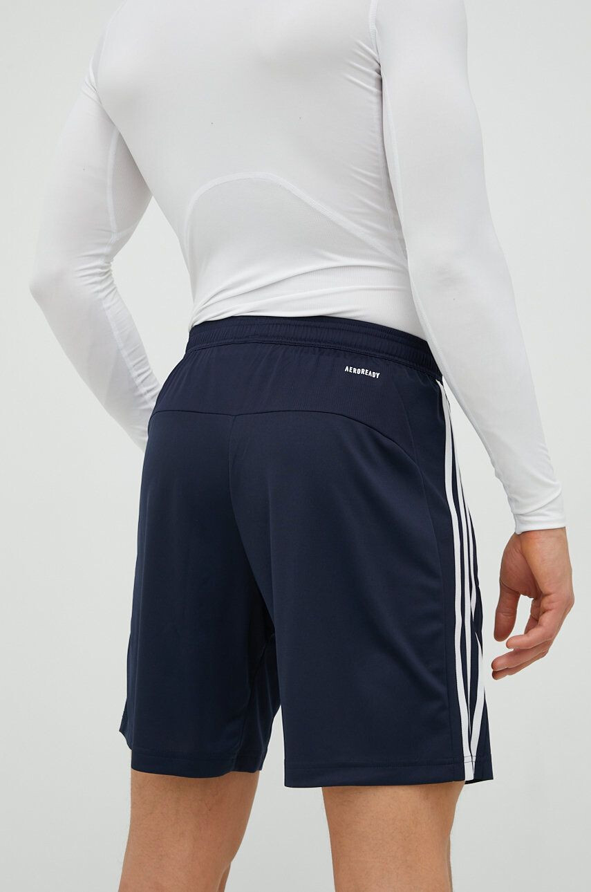 adidas Performance pantaloni scurți de antrenament Designed To Move - Pled.ro