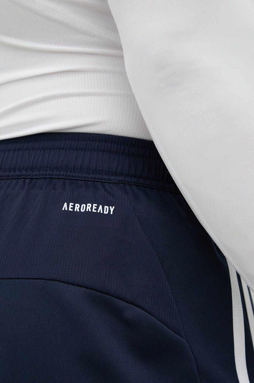 adidas Performance pantaloni scurți de antrenament Designed To Move - Pled.ro