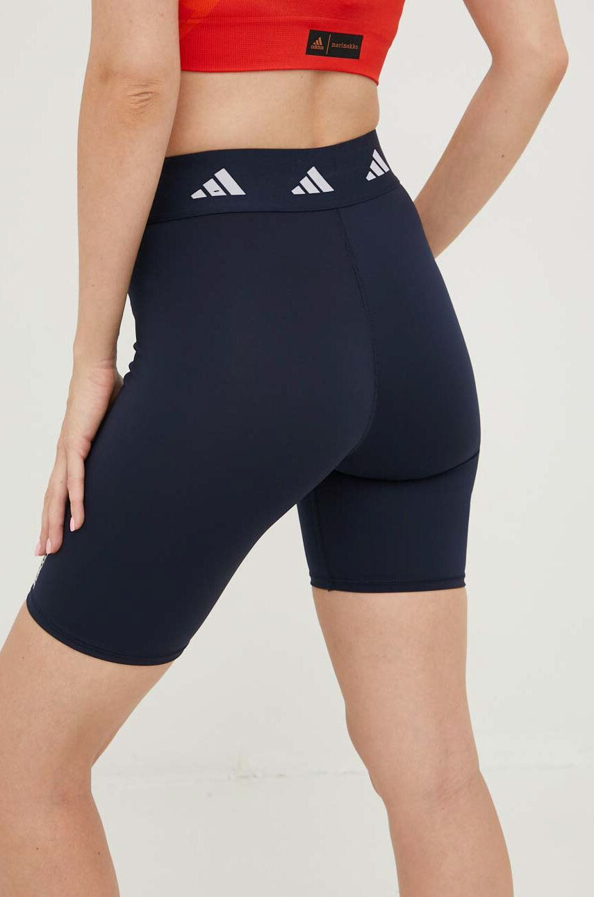 adidas Performance pantaloni scurți de antrenament Techfit - Pled.ro