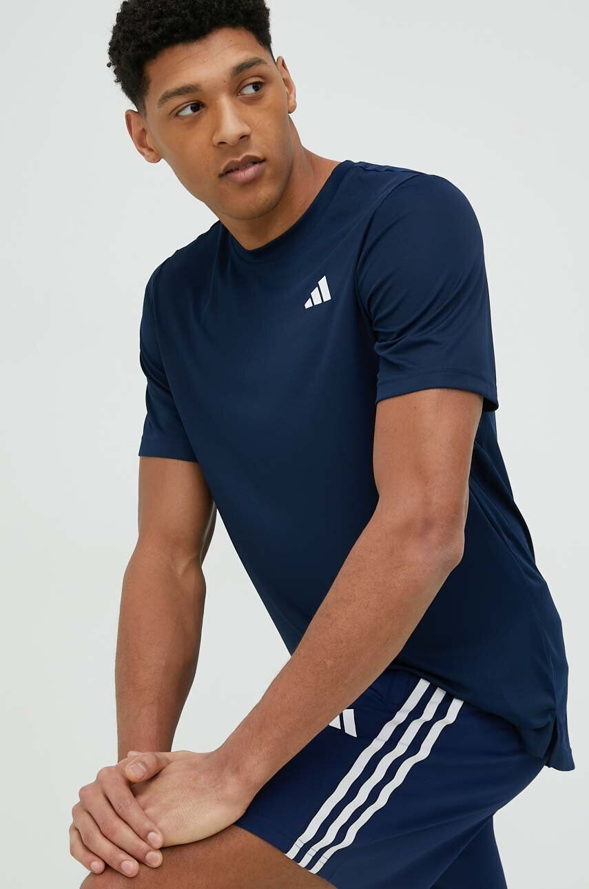 adidas Performance pantaloni scurți de antrenament Train Essentials - Pled.ro