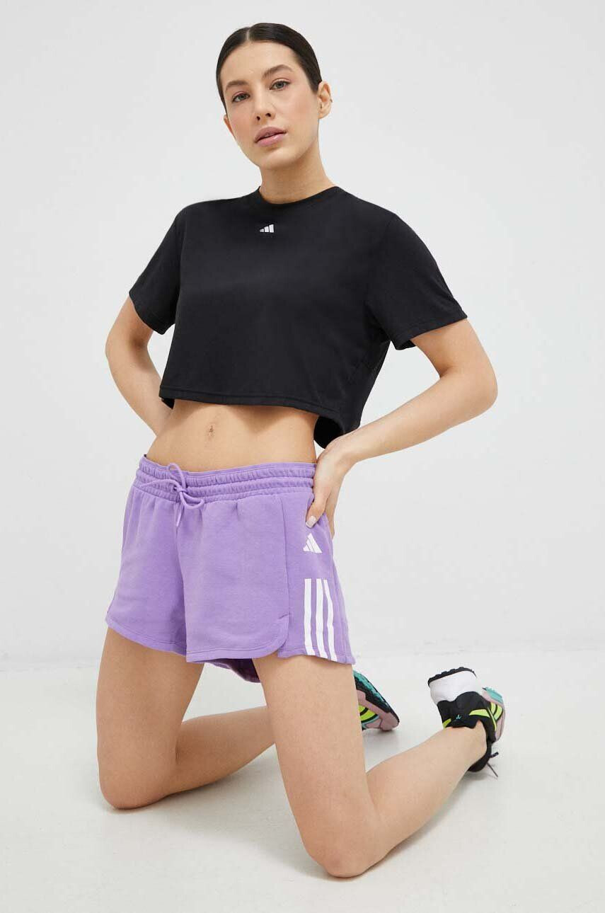 adidas Performance pantaloni scurți de antrenament Train Essentials culoarea violet cu imprimeu medium waist - Pled.ro