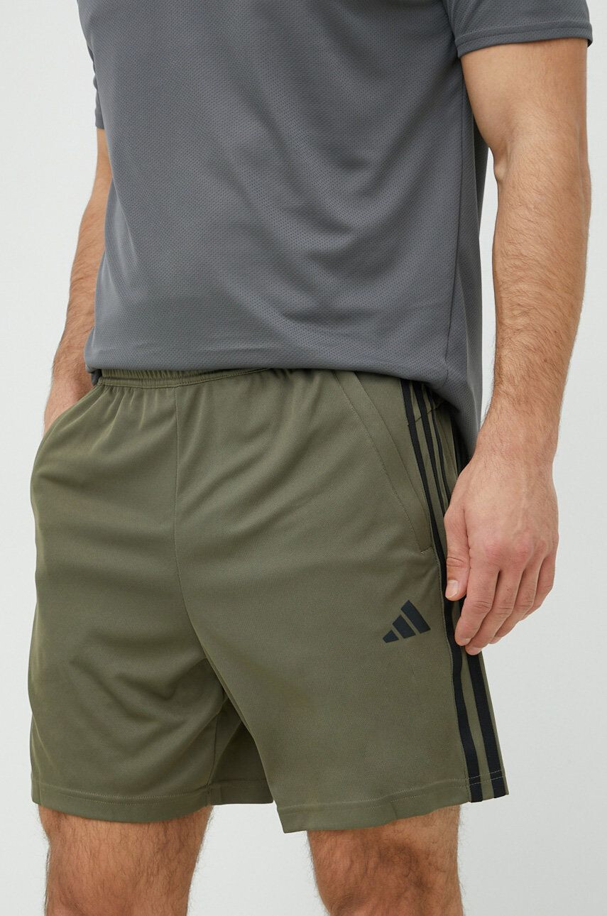 adidas Performance pantaloni scurți de antrenament Training Essentials barbati culoarea verde - Pled.ro