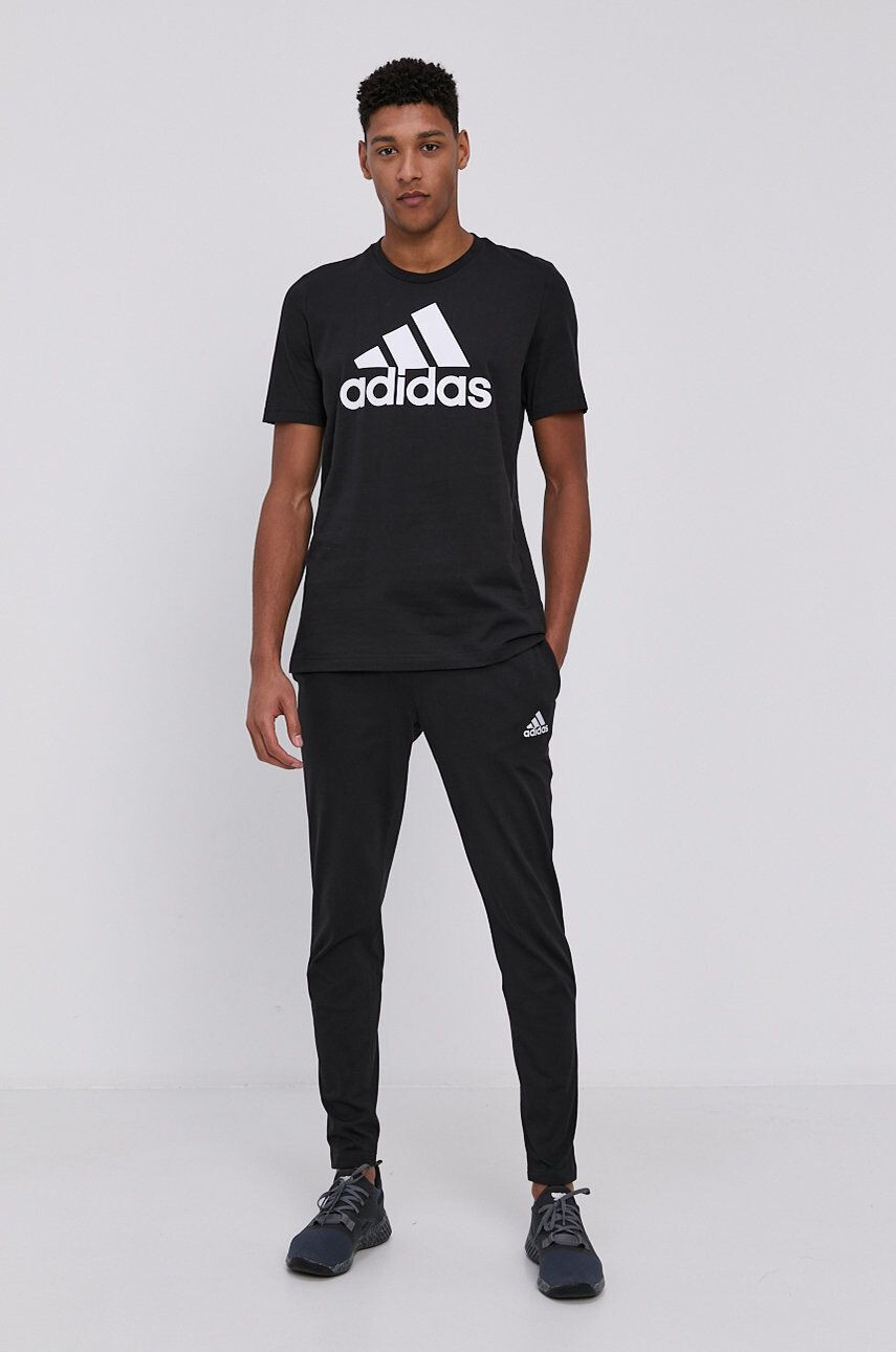 adidas Tricou GK9120 bărbați culoarea negru cu imprimeu - Pled.ro