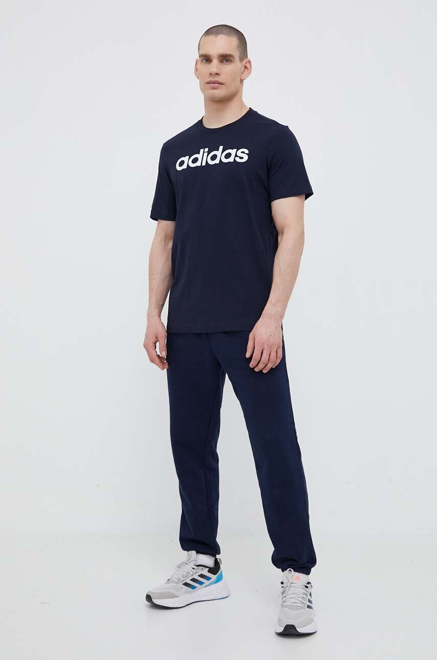 adidas tricou din bumbac culoarea albastru marin cu imprimeu - Pled.ro