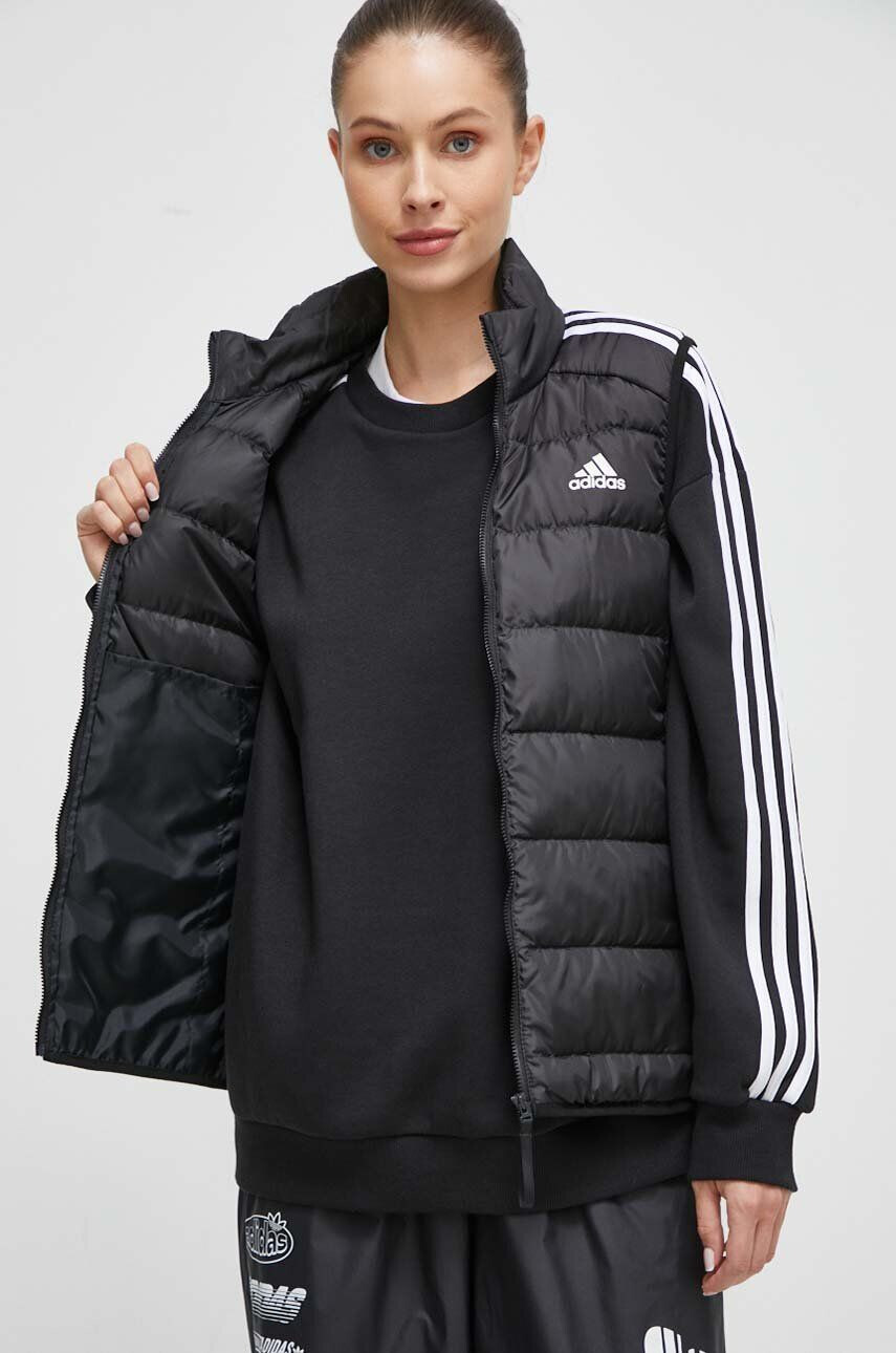 adidas vesta de puf femei culoarea negru de tranzitie - Pled.ro