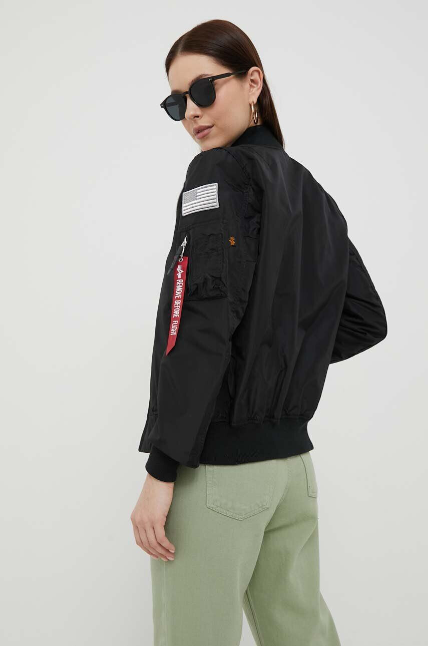 Alpha Industries geacă bomber cu două fețe MA-1 TT NASA REVERSIBLE WMN femei culoarea negru de tranzitie 186022.03-Black - Pled.ro