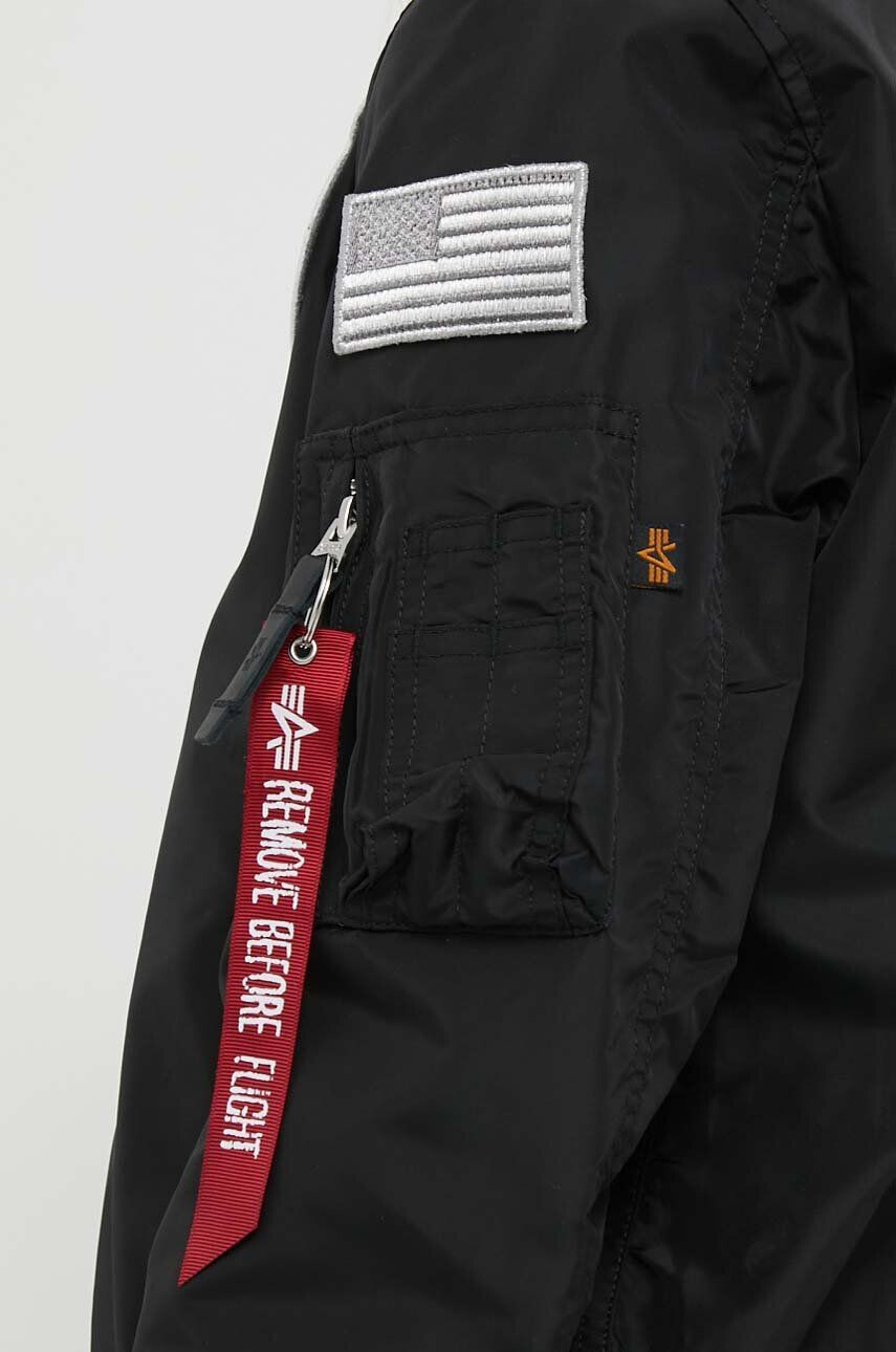 Alpha Industries geacă bomber cu două fețe MA-1 TT NASA REVERSIBLE WMN femei culoarea negru de tranzitie 186022.03-Black - Pled.ro