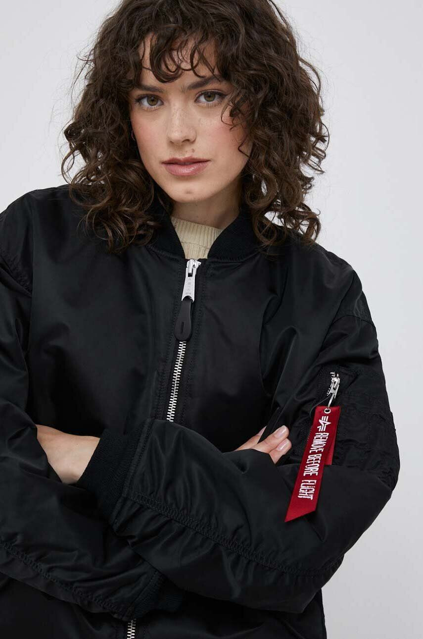 Alpha Industries geacă bomber MA-1 CORE WMN femei culoarea negru de iarna oversize 108010.03-Black - Pled.ro