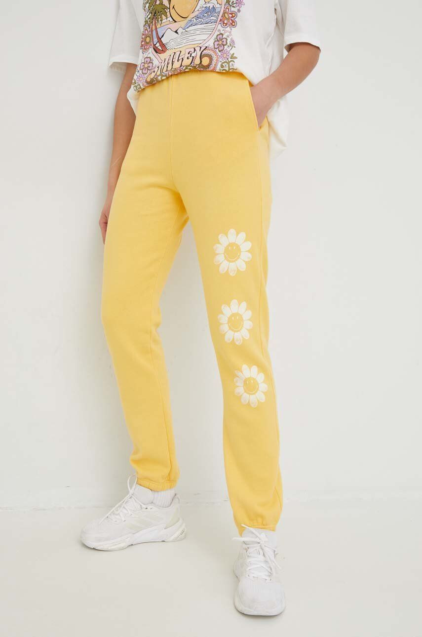 Billabong pantaloni de trening din bumbac X SMILEY femei culoarea galben cu imprimeu - Pled.ro