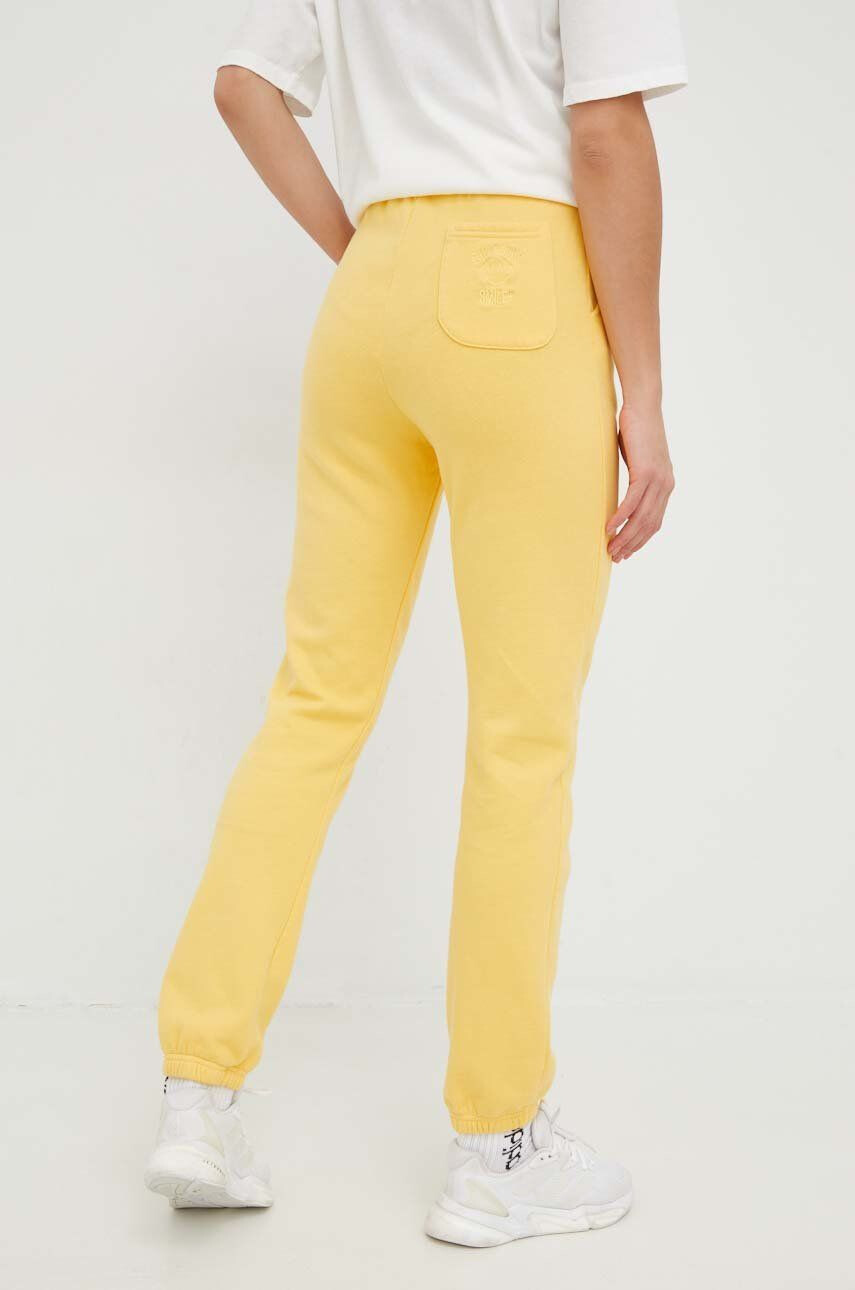 Billabong pantaloni de trening din bumbac X SMILEY femei culoarea galben cu imprimeu - Pled.ro