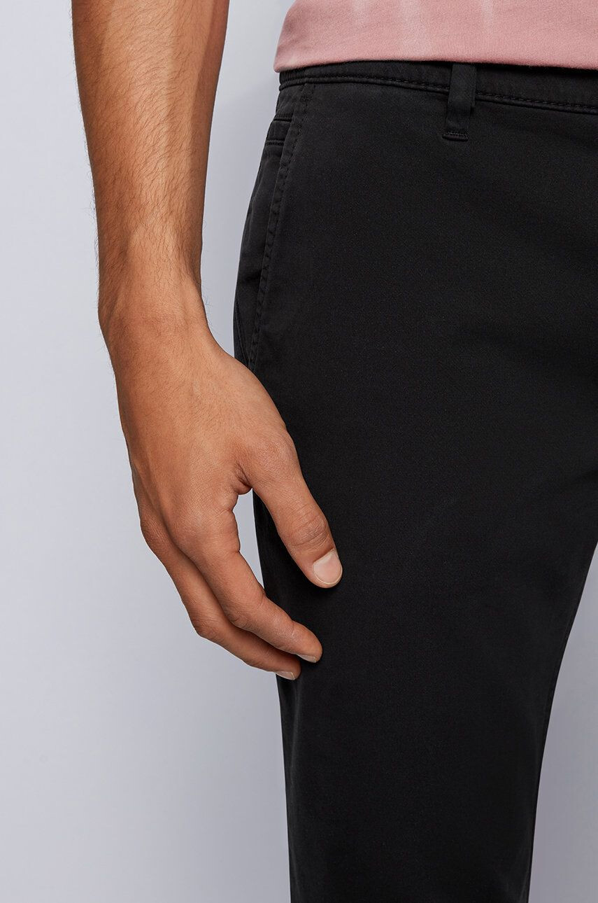 Boss Orange Boss Pantaloni bărbați culoarea negru cu fason chinos - Pled.ro