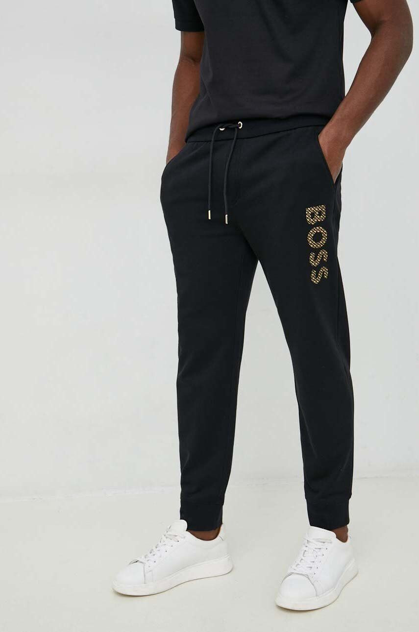 Boss pantaloni de trening din bumbac barbati culoarea negru cu imprimeu - Pled.ro