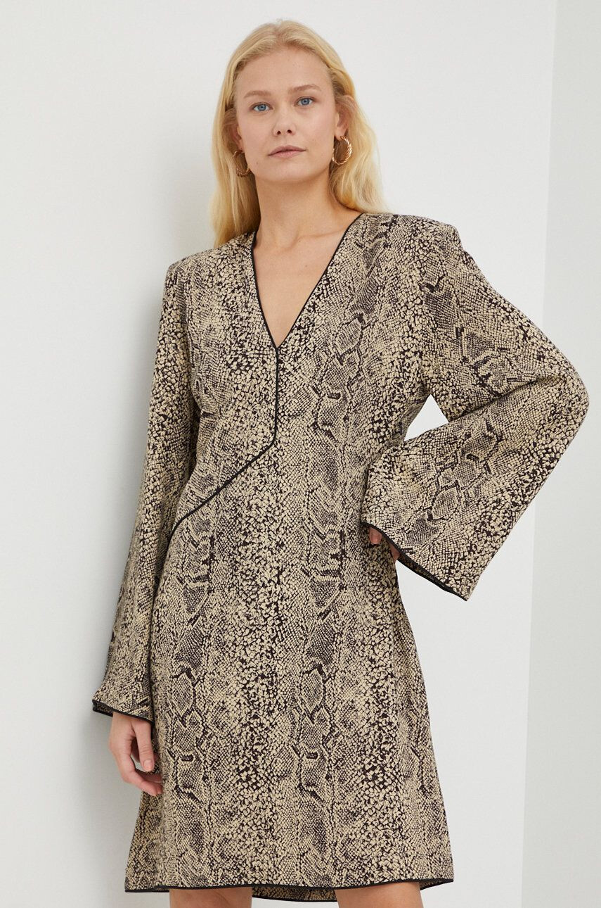 By Malene Birger rochie culoarea maro midi oversize - Pled.ro